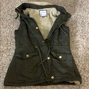 Snobbish Green Vest Jacket Sz Small